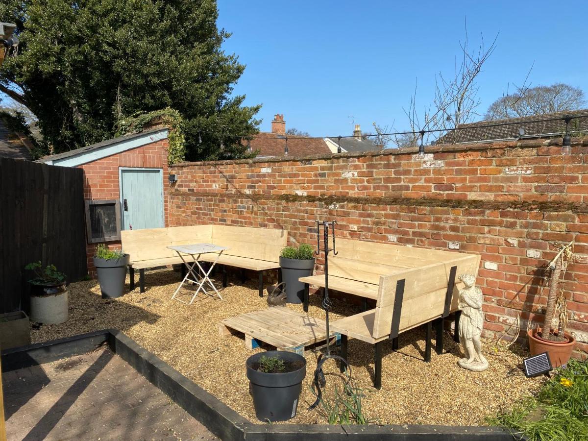 The Cherry Tree Woodbridge Exterior foto